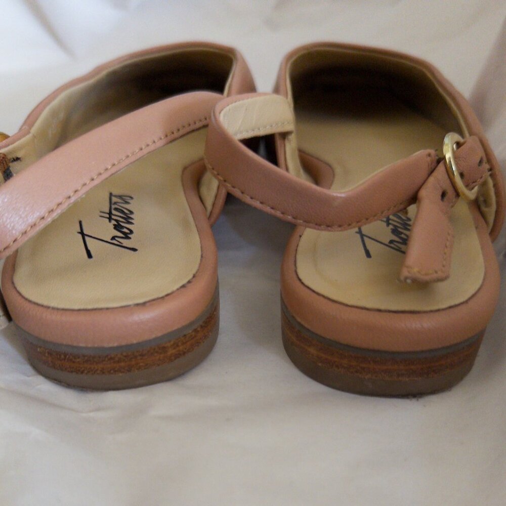 Trotters Holly Slingback Flat 6W Blush - Picture 2 of 4